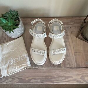 Dolce Vita Debra Platform Sandal ~ Vanilla Pearls 🆕